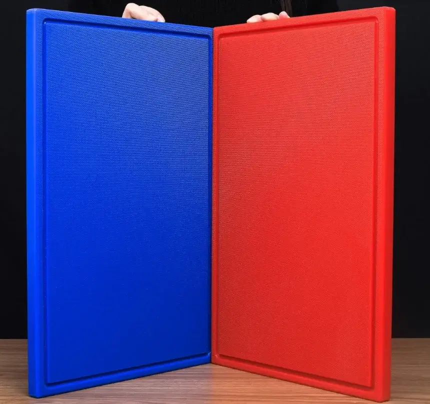 Our_Grooved_PE_Cutting_Board_Solution